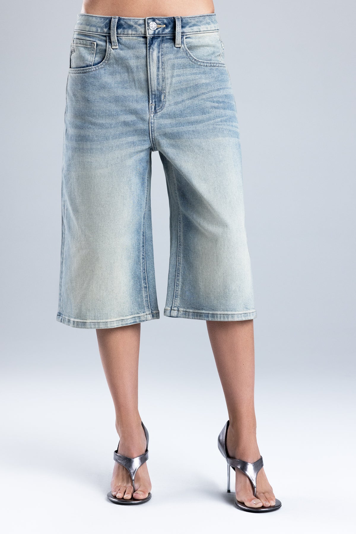 Brynn Baggy Jorts