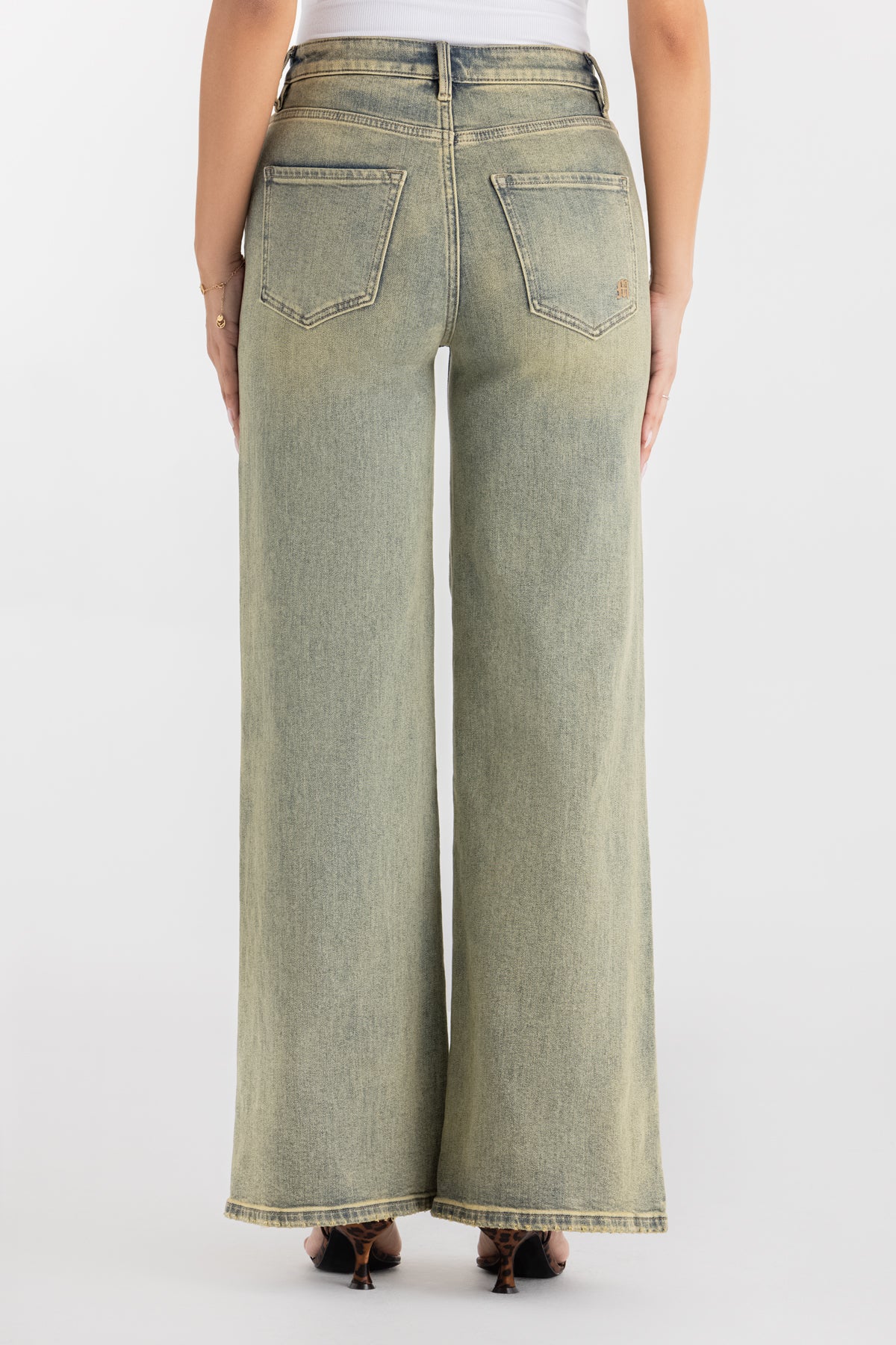 Wren Super Wide Leg Jeans | Only $68.60 | Medium Wash, Med/Dark