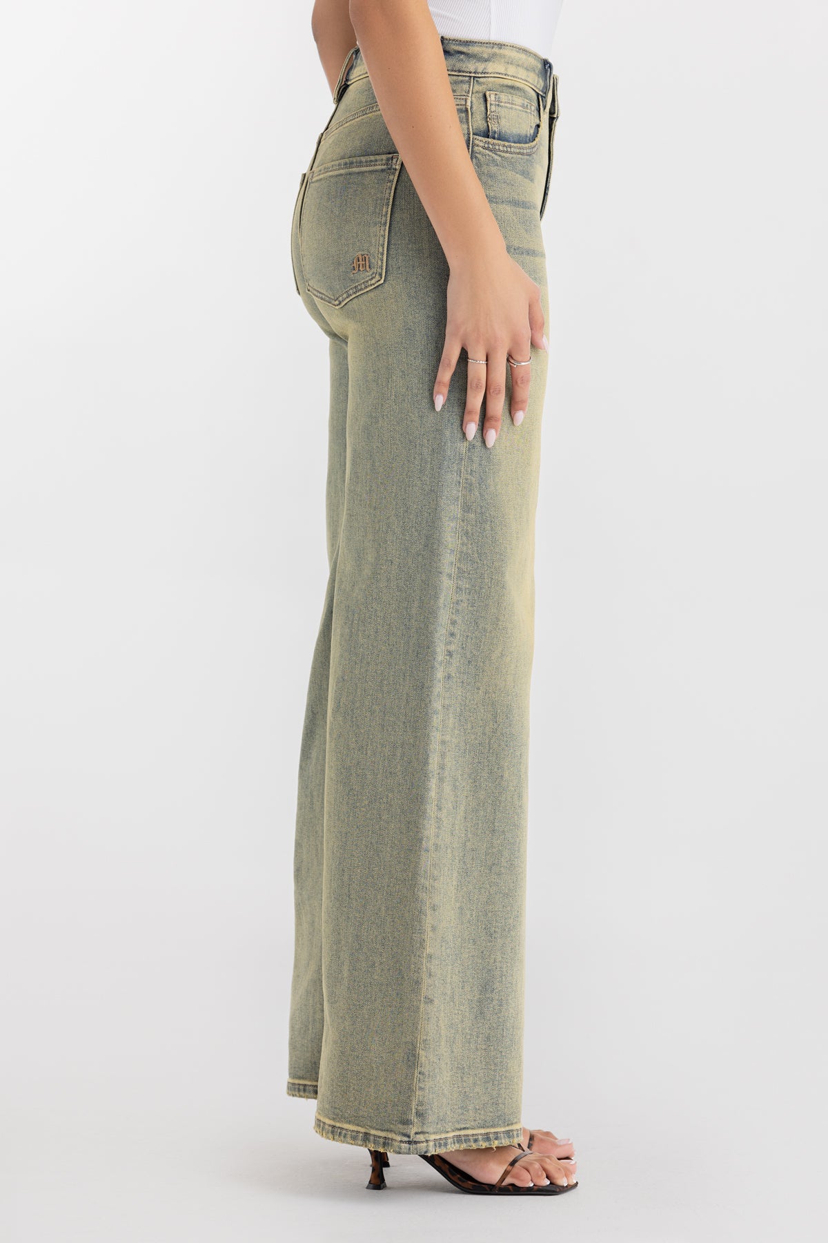 【INCHANT ME】257 High Waist Wide Denim 19E17102-F6A8-4C35-8392-