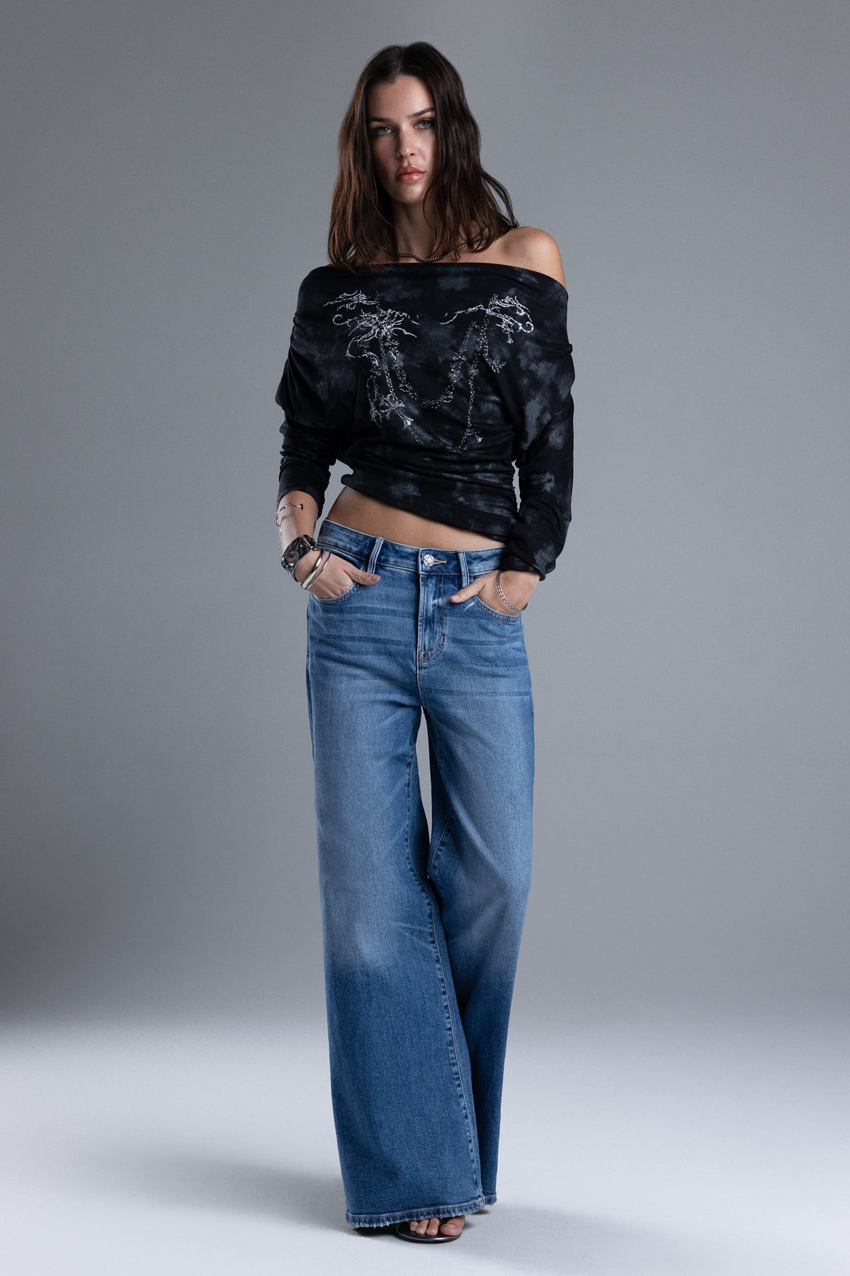 Wren Super Wide Leg Jeans | Only $98.00 | Medium Wash, Med/Dark