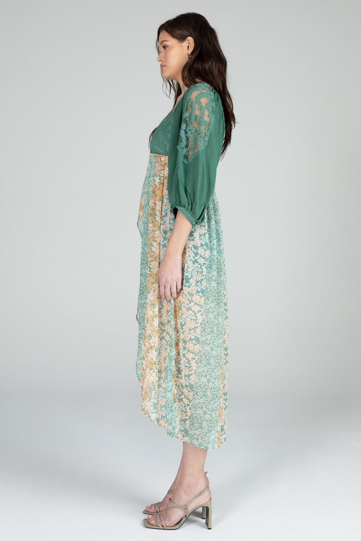 Floral Pull Sleeve High-Low Top
