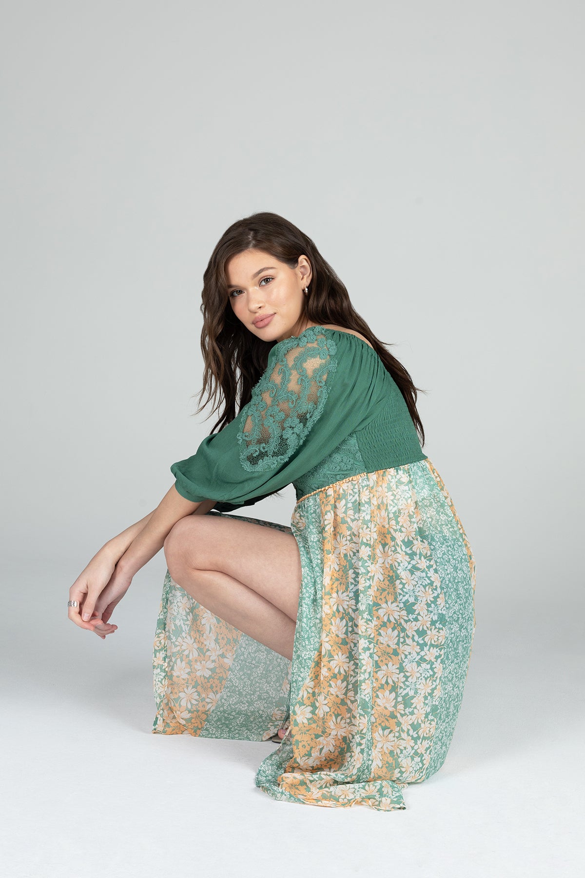 Floral Pull Sleeve High-Low Top
