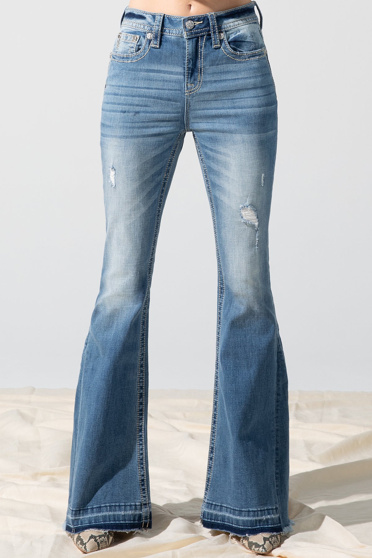 front, Light Wash
