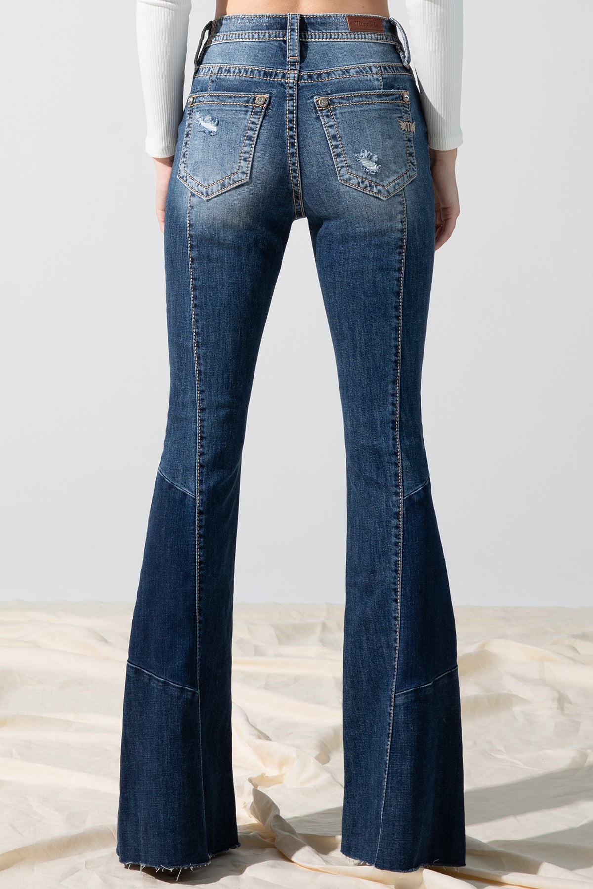 back, Medium Wash