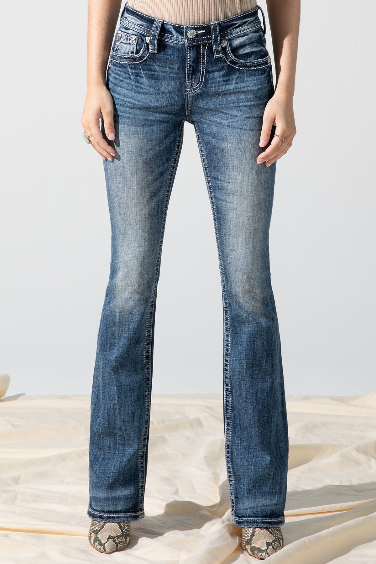 front, Medium Wash
