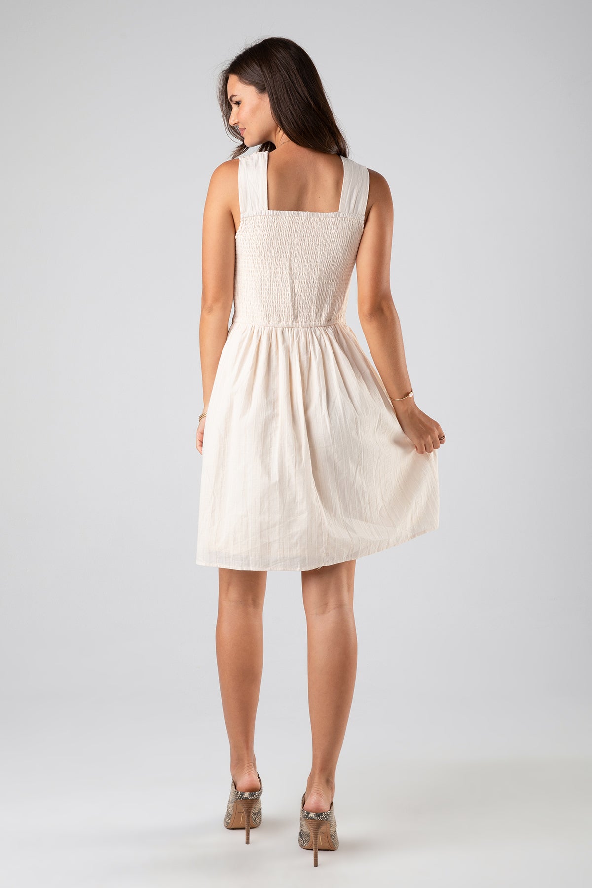 back, Neutral